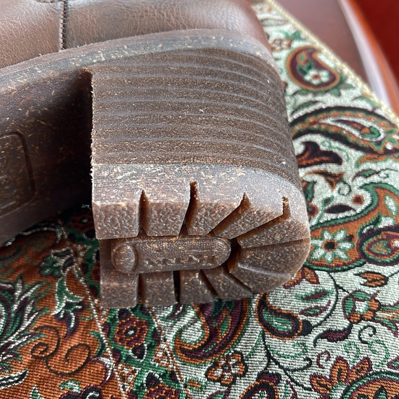 Women Booties Size 7.5 Kork New Without Tag Block Heel Very Comfortable Brown - Picture 13 of 13